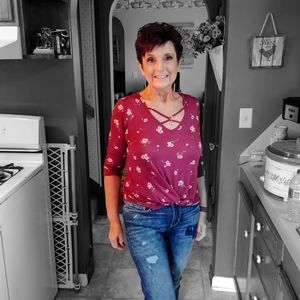 Meet your Posher, Chrystal